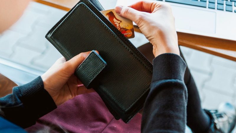 体育下注平台揭秘：USDT入金与数字货币提现的额度限制全解读